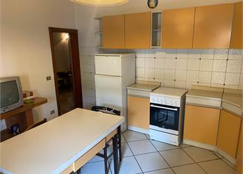 CASALE, Terratetto 3 livelli con garage/deposito  
